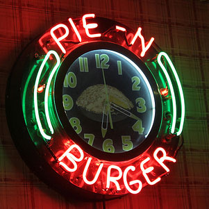 Review: Pie ‘n Burger for Pasadena Cheeseburger Week